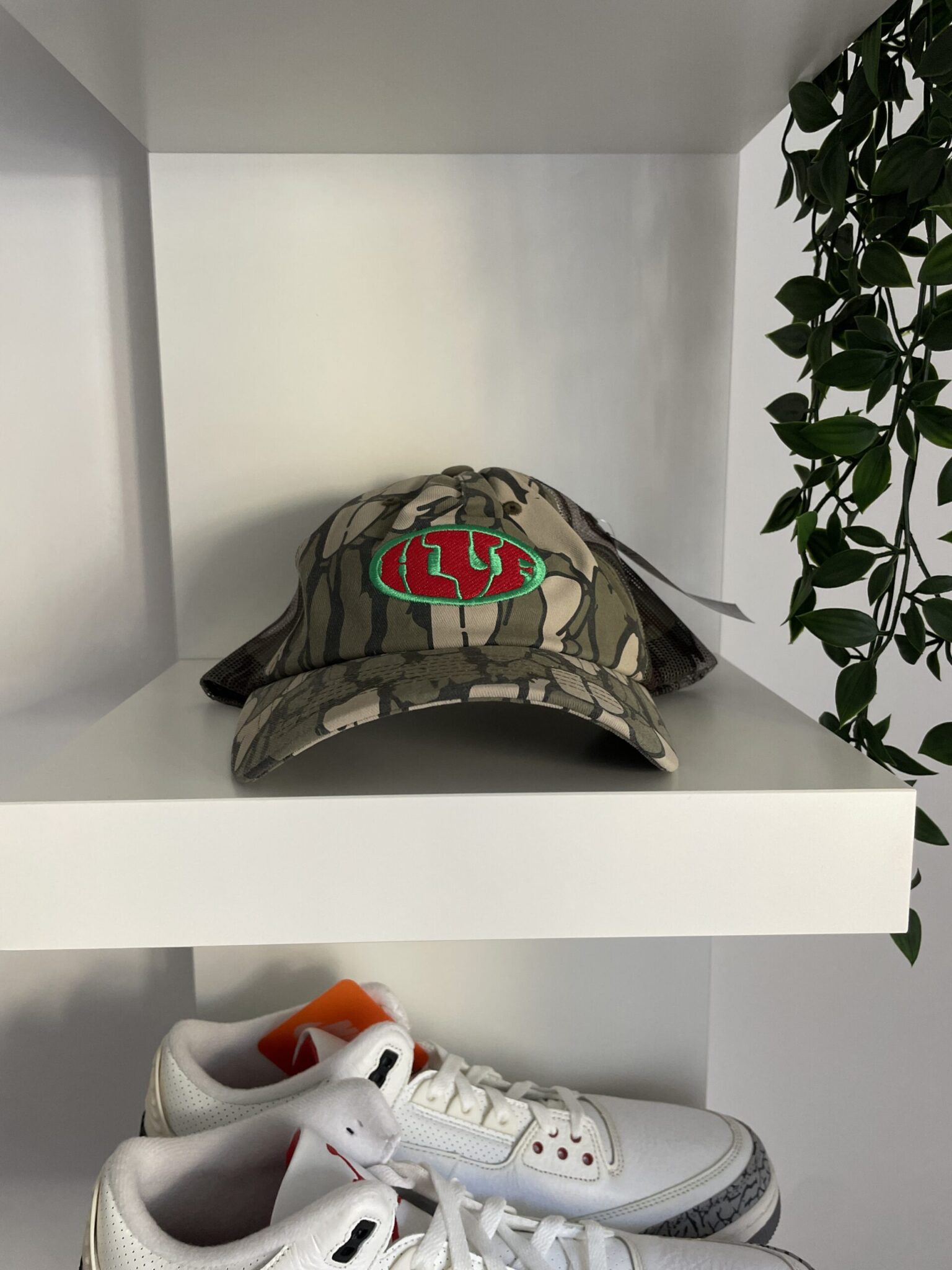 HUF Warped Trucker Hat - Green